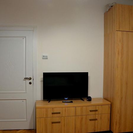 Brand New Apartment In City Center Lviv Exterior foto